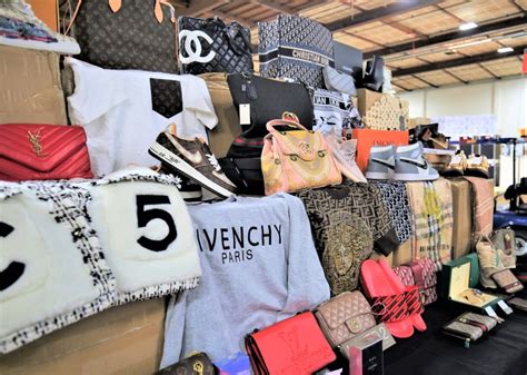 store selling fake clothes in la|los angeles counterfeit clothing.